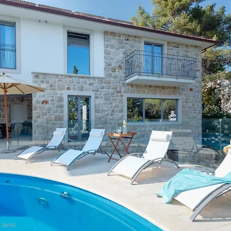 Villa Beautiful Hvar 4 Bedrooms Stone Pine Private Infinity Pool