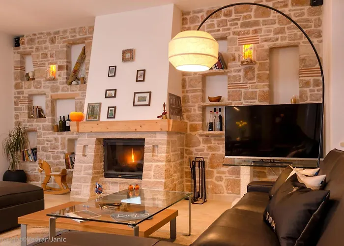 Villa Beautiful Hvar 4 Bedrooms Stone Pine Private Infinity Pool