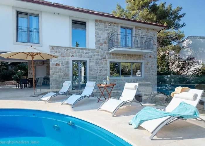 Villa Beautiful Hvar 4 Bedrooms Stone Pine Private Infinity Pool
