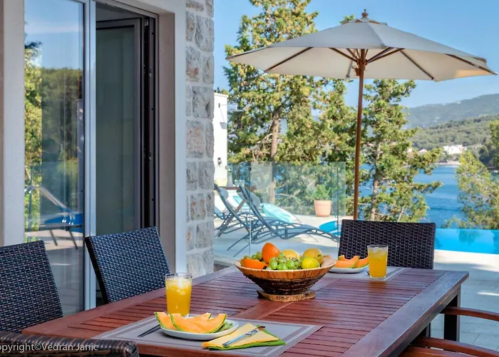 Beautiful Hvar 4 Bedrooms Stone Pine Private Infinity Pool Vrboska