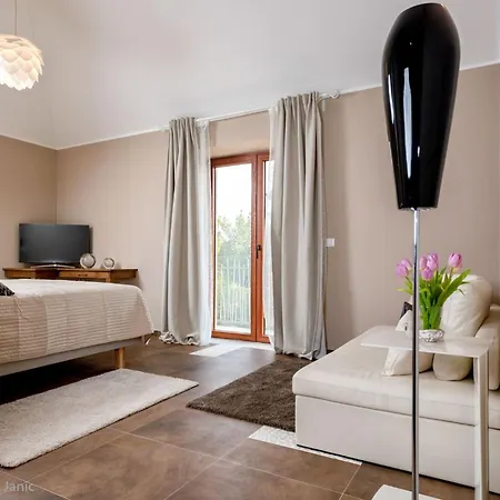 Beautiful Hvar 4 Bedrooms Stone Pine Private Infinity Pool * 브로보스카